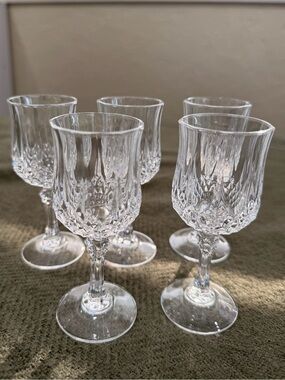 Clear Cut Crystal-Style Wine Glasses - Set of 5